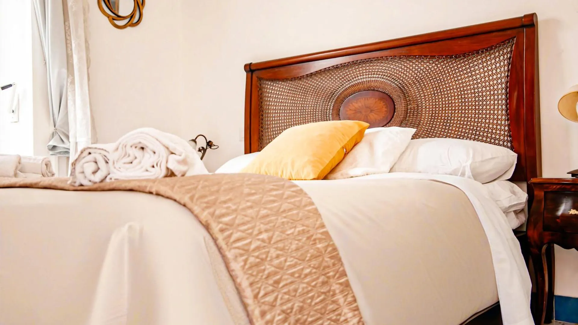 Guest house Napulitandream Duomo Hotel Naples Italy